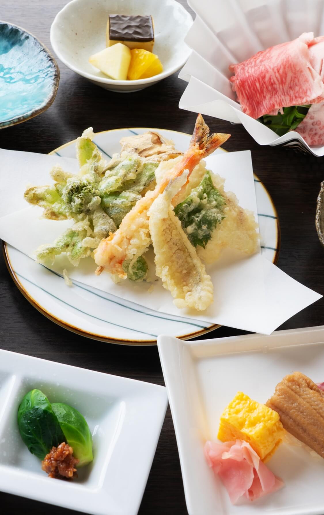 鮨・椿油天ぷら八木